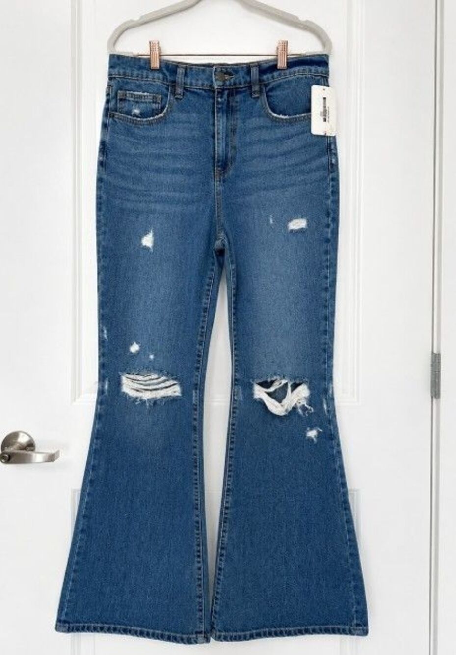 Altar'd State Women's Distressed Flare Jeans Blue Medium Wash High Rise Size 31 - Picture 2 of 8
